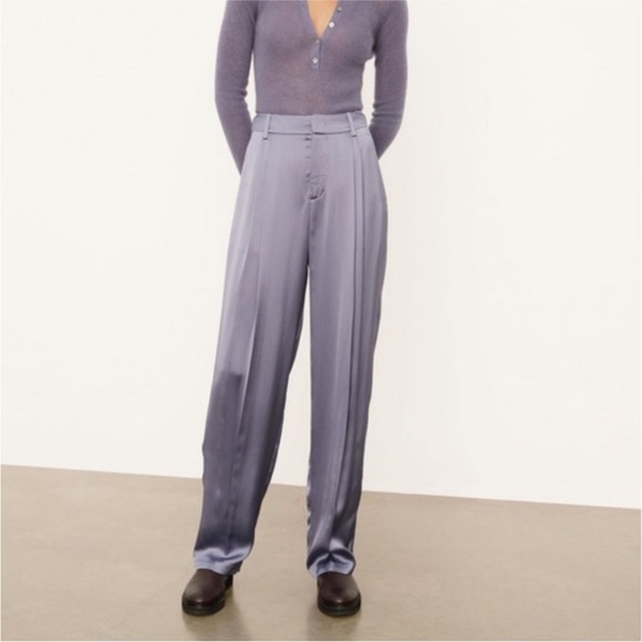 Vince pleat front  pant in light shiny purple - Picture 3 of 6